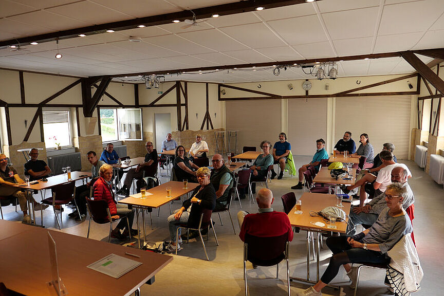 Ortgruppengründung Neuwied etwa 20 Menschen haben sich zur Gründung einer Ortsgruppe in Neuwied getroffen