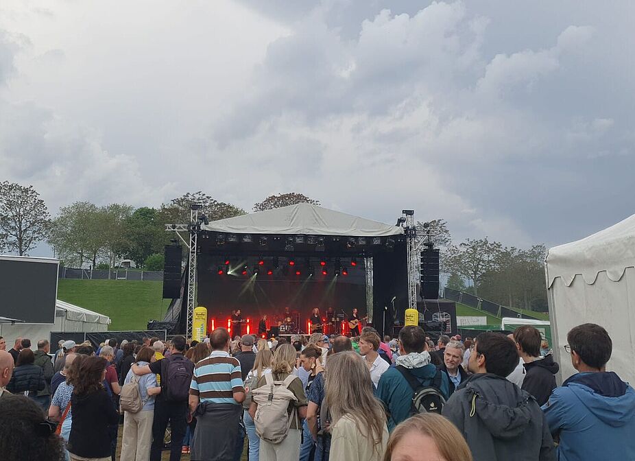 Buehne Blick auf die Bühne bei Rhein in Flammen